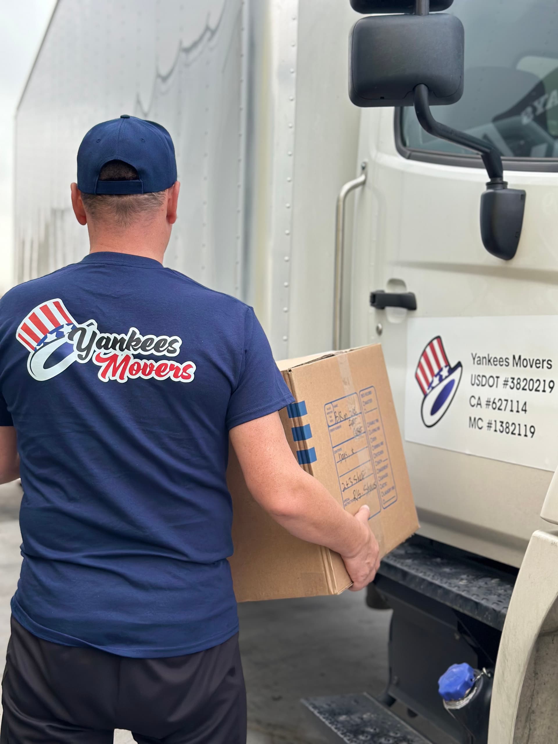 Commercial Moving Services in Los Angeles - Reliable & Efficient by Yankees Movers